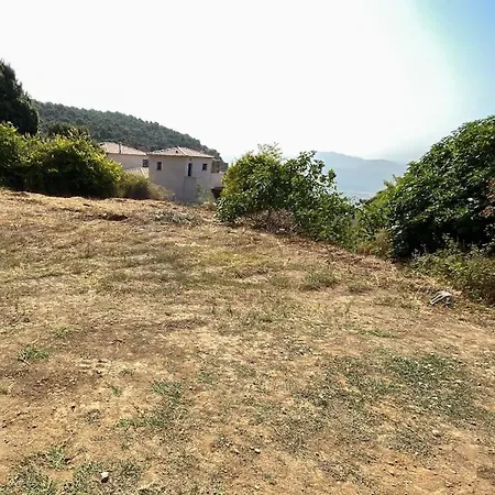 Casa de Férias Maison Proche Ajaccio Au Coeur Du Village Alata
