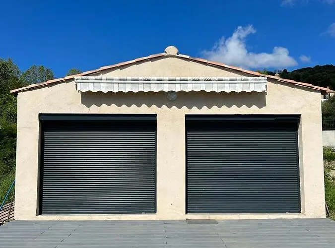 Casa de Férias Maison Proche Ajaccio Au Coeur Du Village *