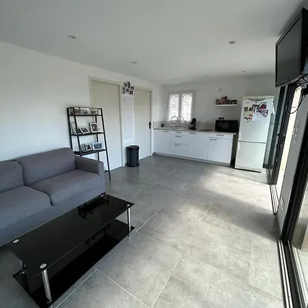 Maison Proche Ajaccio Au Coeur Du Village Hébergement de vacances *